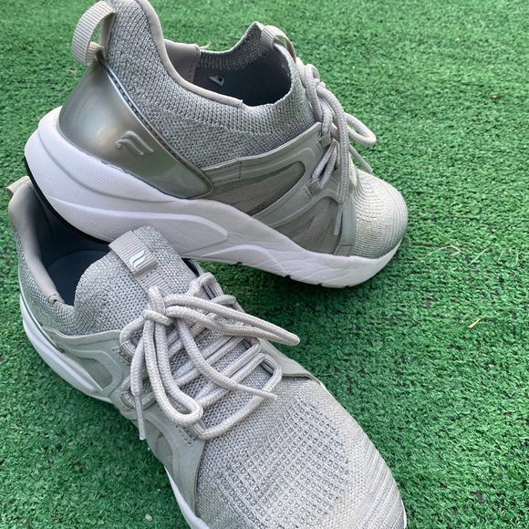 Women fabletics shoes - Picture 3 of 5
